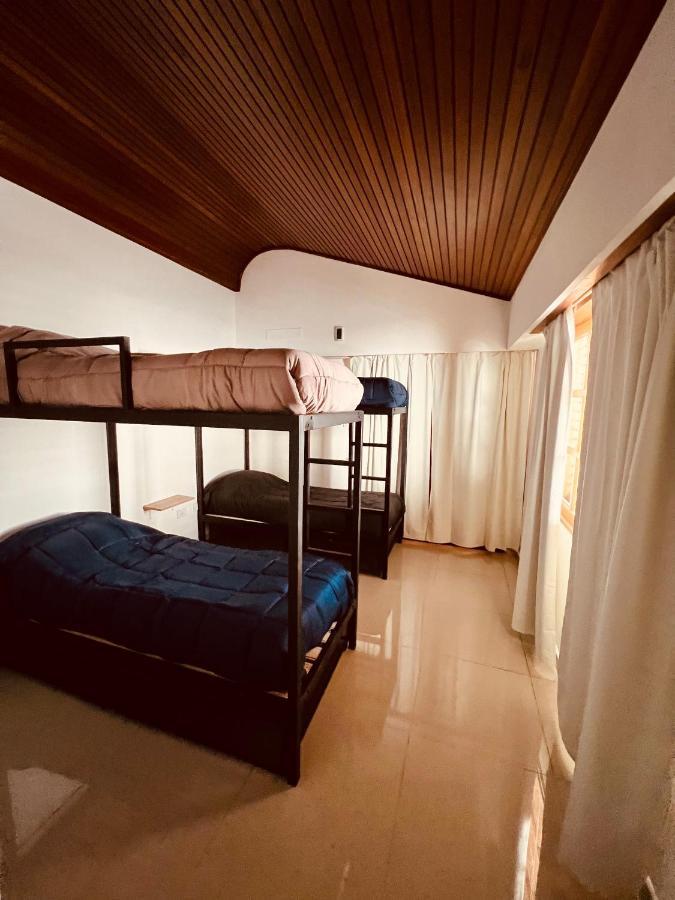 Black Star Art Hostel Неукен Экстерьер фото