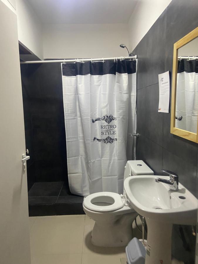 Black Star Art Hostel Неукен Экстерьер фото