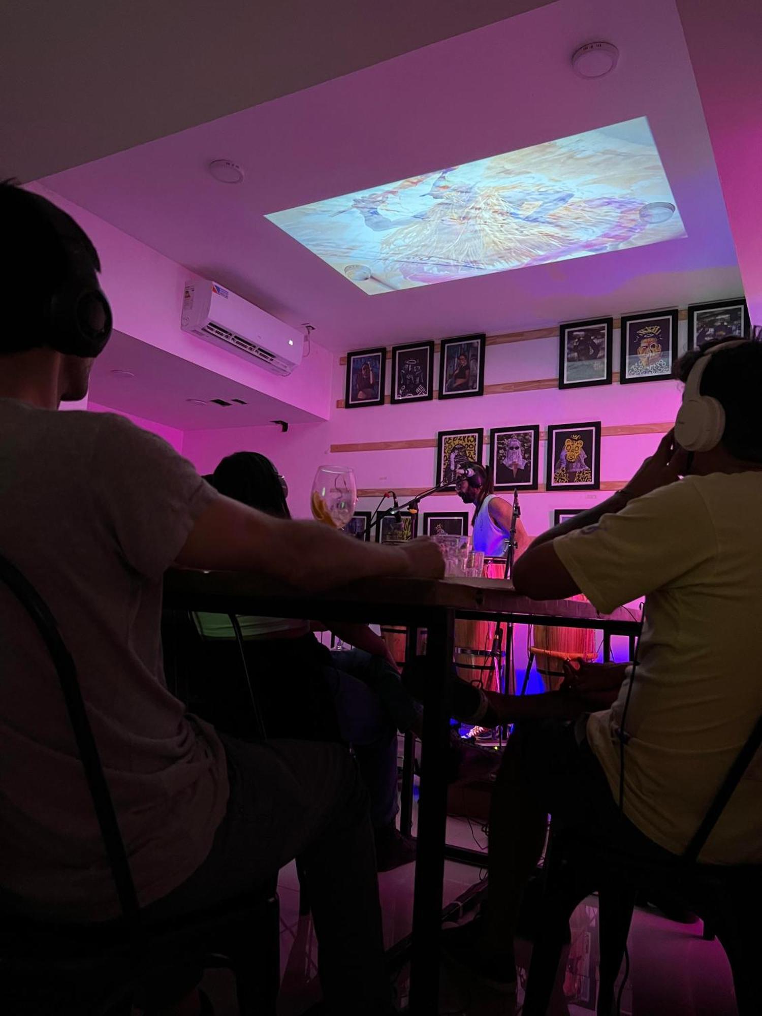 Black Star Art Hostel Неукен Экстерьер фото