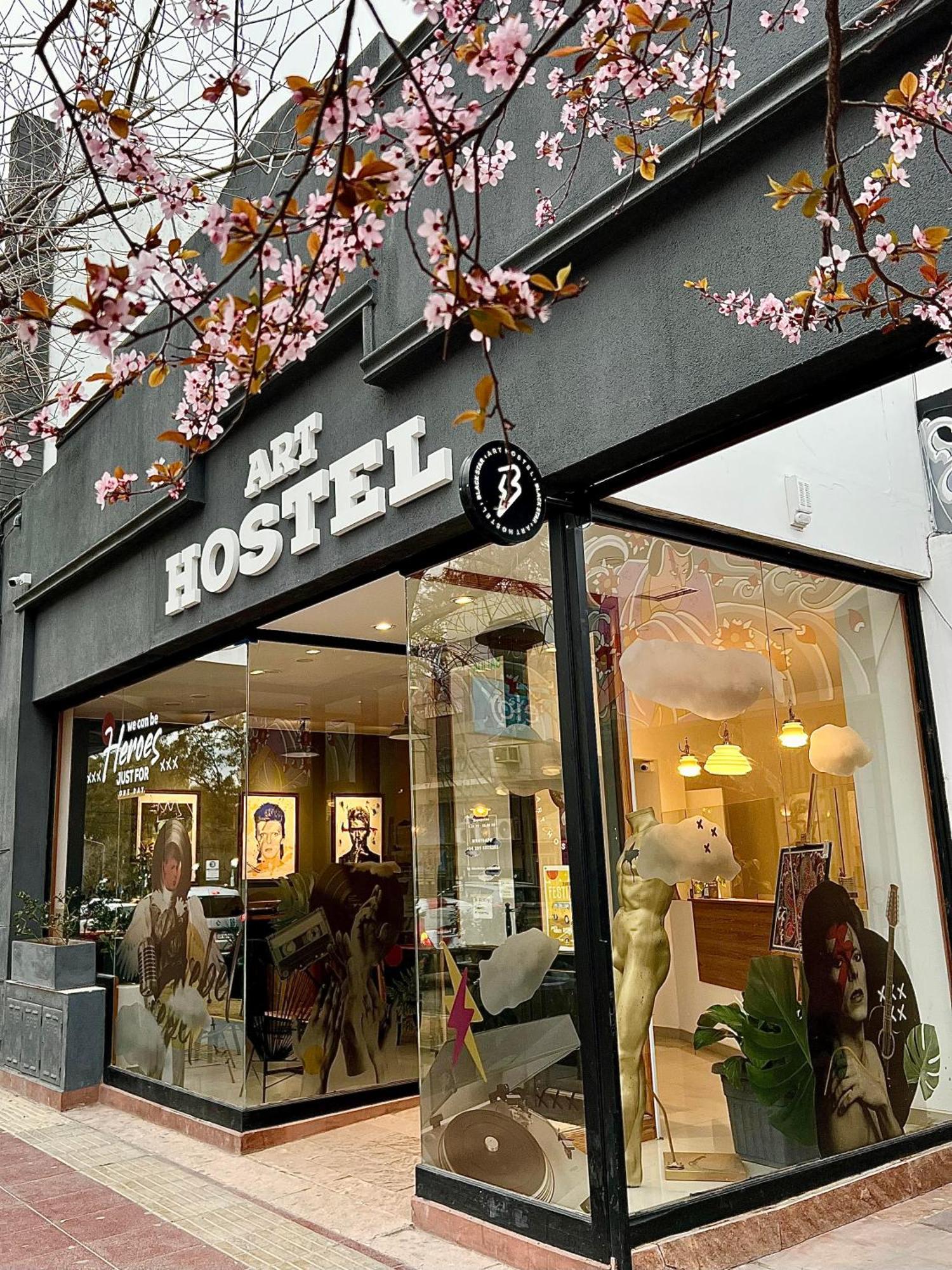 Black Star Art Hostel Неукен Экстерьер фото